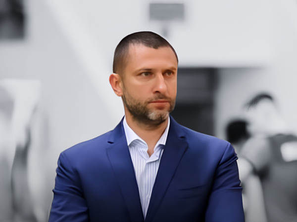 Веселин Веселинов е новото попълнение в щаба на Локомотив