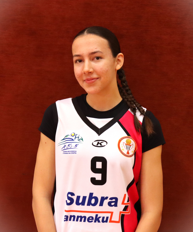 Елица Василева